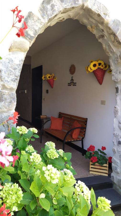 La Casa Dell'Arco Apartamento Carasco Exterior foto